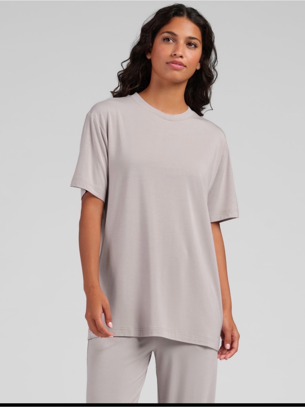 Women’s Relaxed Crew Neck Short Sleeve Tee in Light Taupe